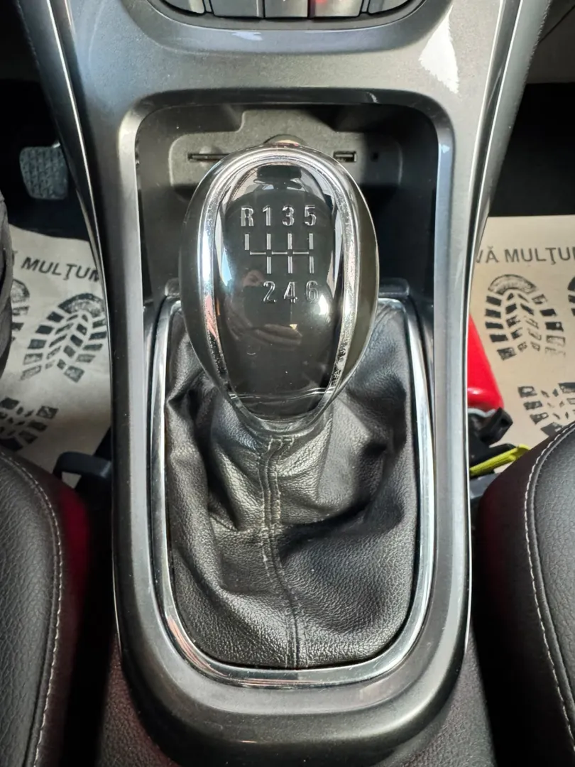 Cumpara/ Vinde online Opel Astra 2013 SH, la cel mai bun pret pentru tine!