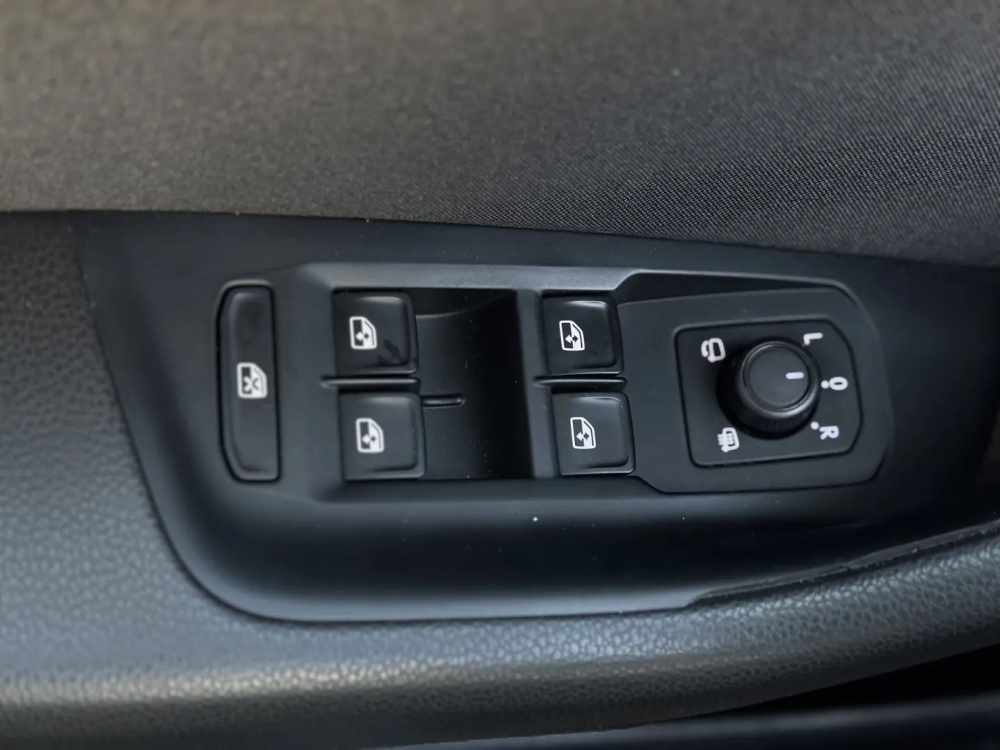 VOLKSWAGEN Passat 2015 — imagine 7