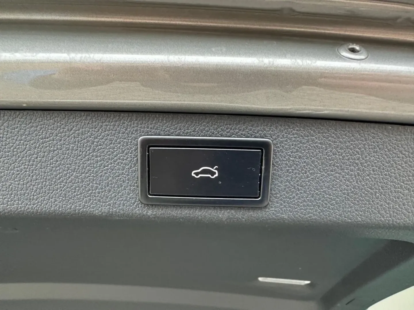 Škoda Superb 2015 diesel, 13.750 € — imagine 36