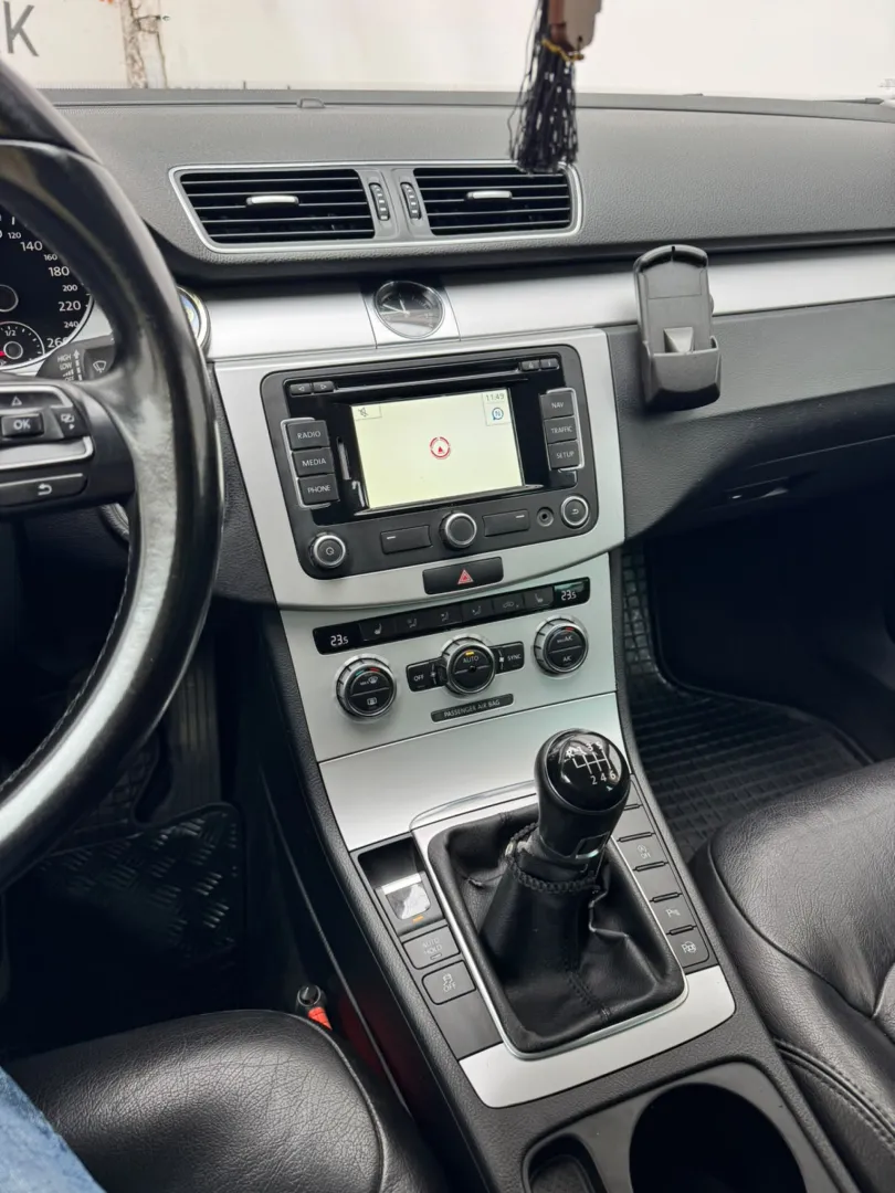 VOLKSWAGEN Passat 2014 — imagine 19