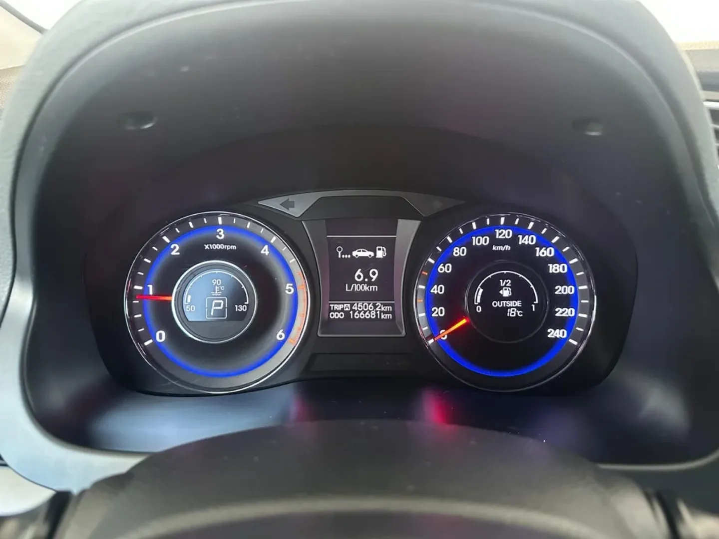 HYUNDAI i40 2011 — imagine 36