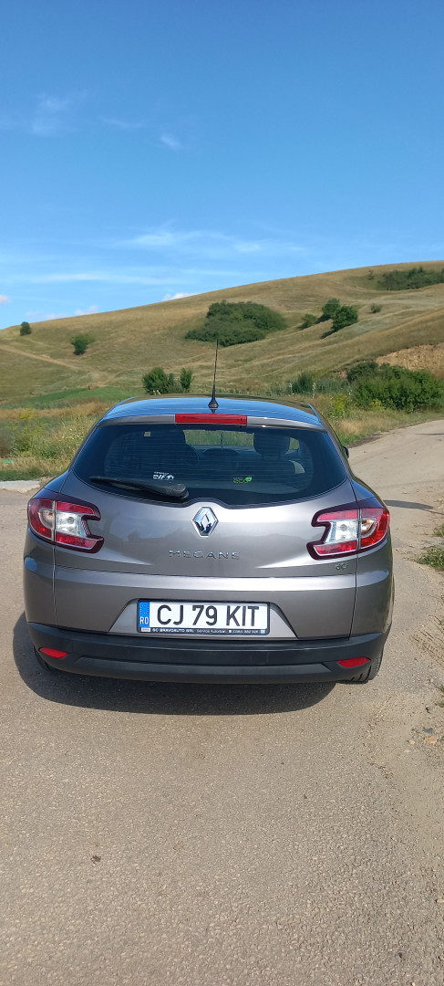 Cumpara/ Vinde online Renault  Megane 2010 SH, la cel mai bun pret pentru tine!