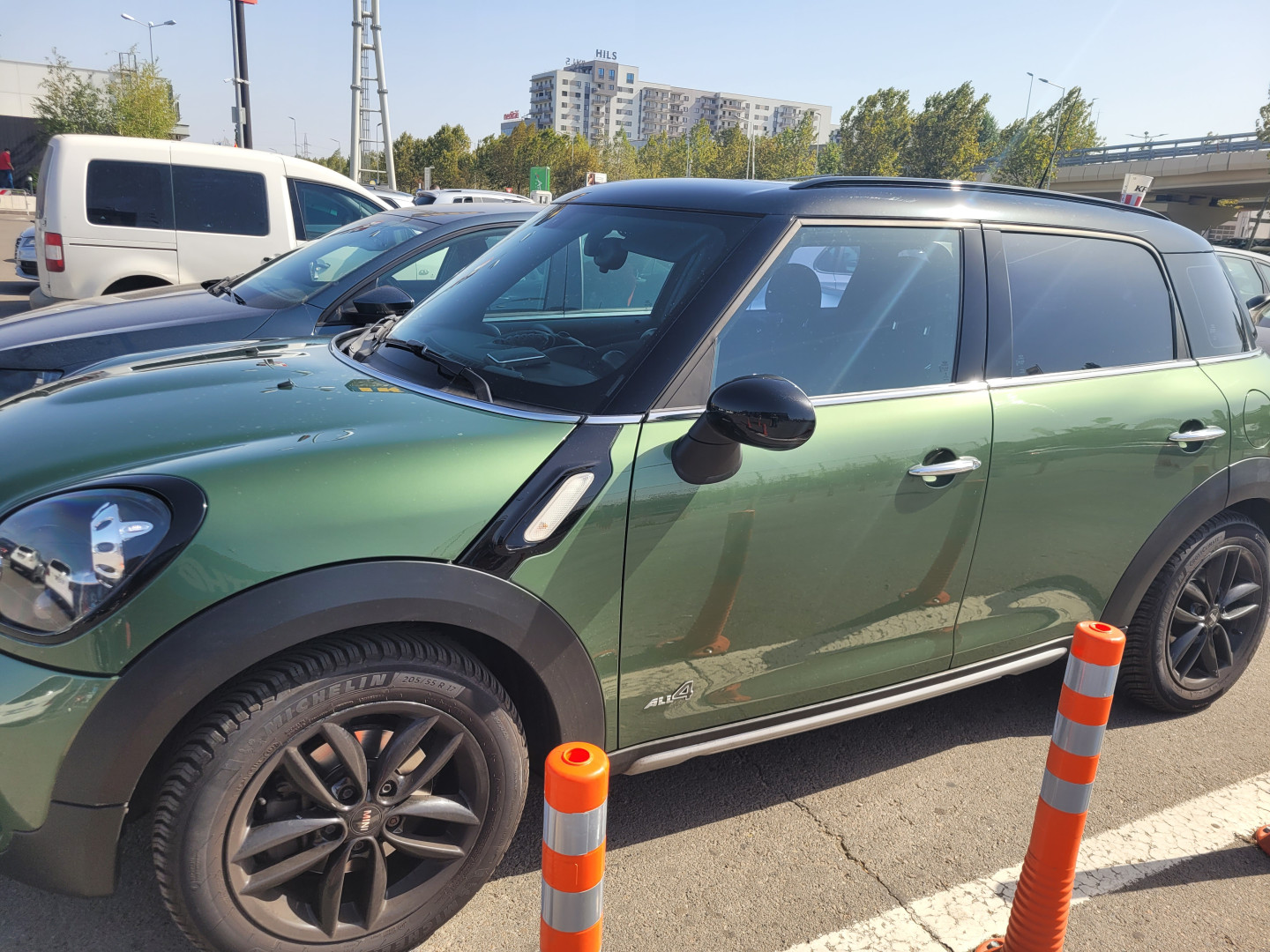 Cumpara/ Vinde online MINI Cooper D Countryman 2014 SH, la cel mai bun pret pentru tine!