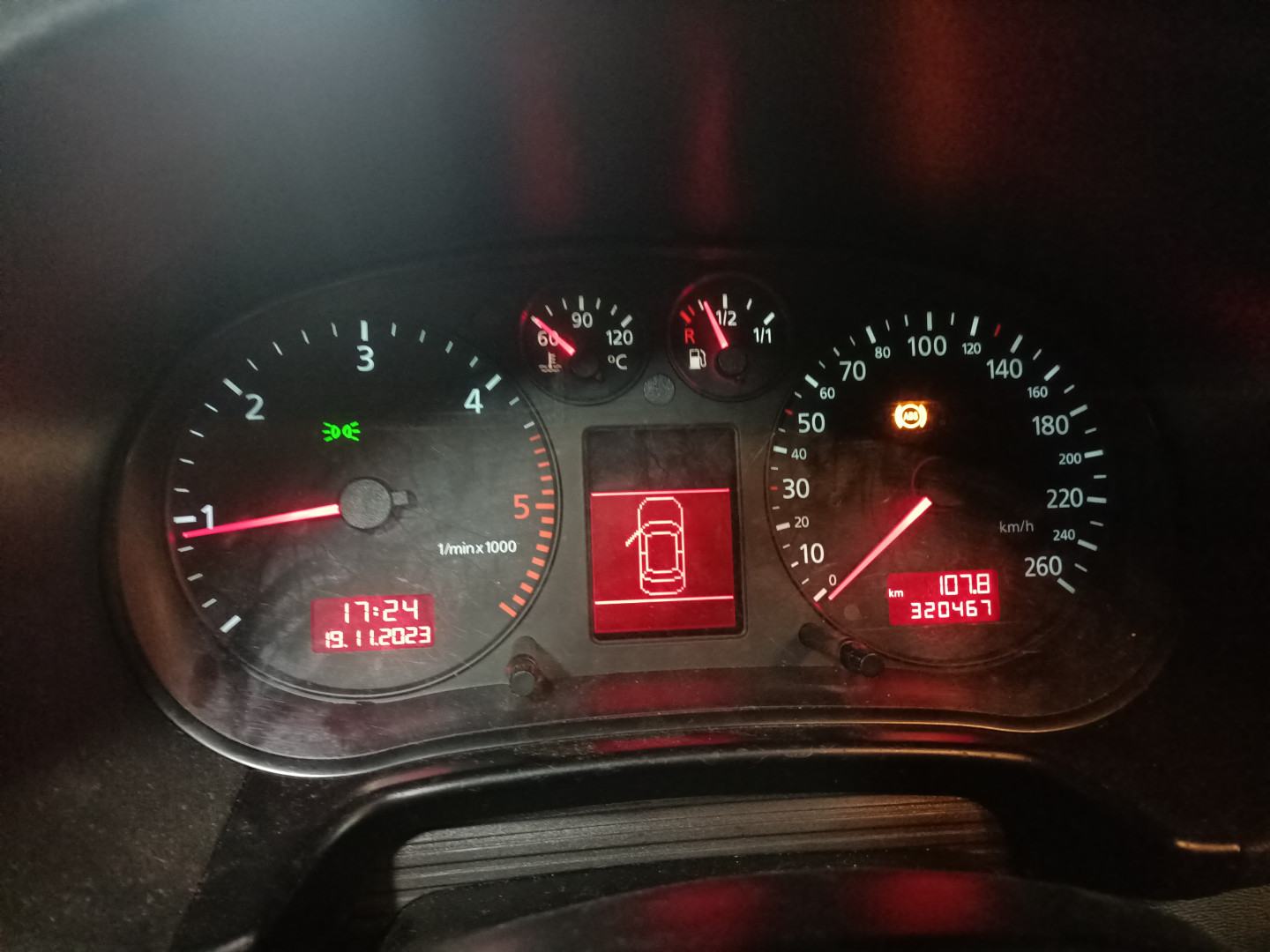 Cumpara/ Vinde online Audi A3 2000 SH, la cel mai bun pret pentru tine!