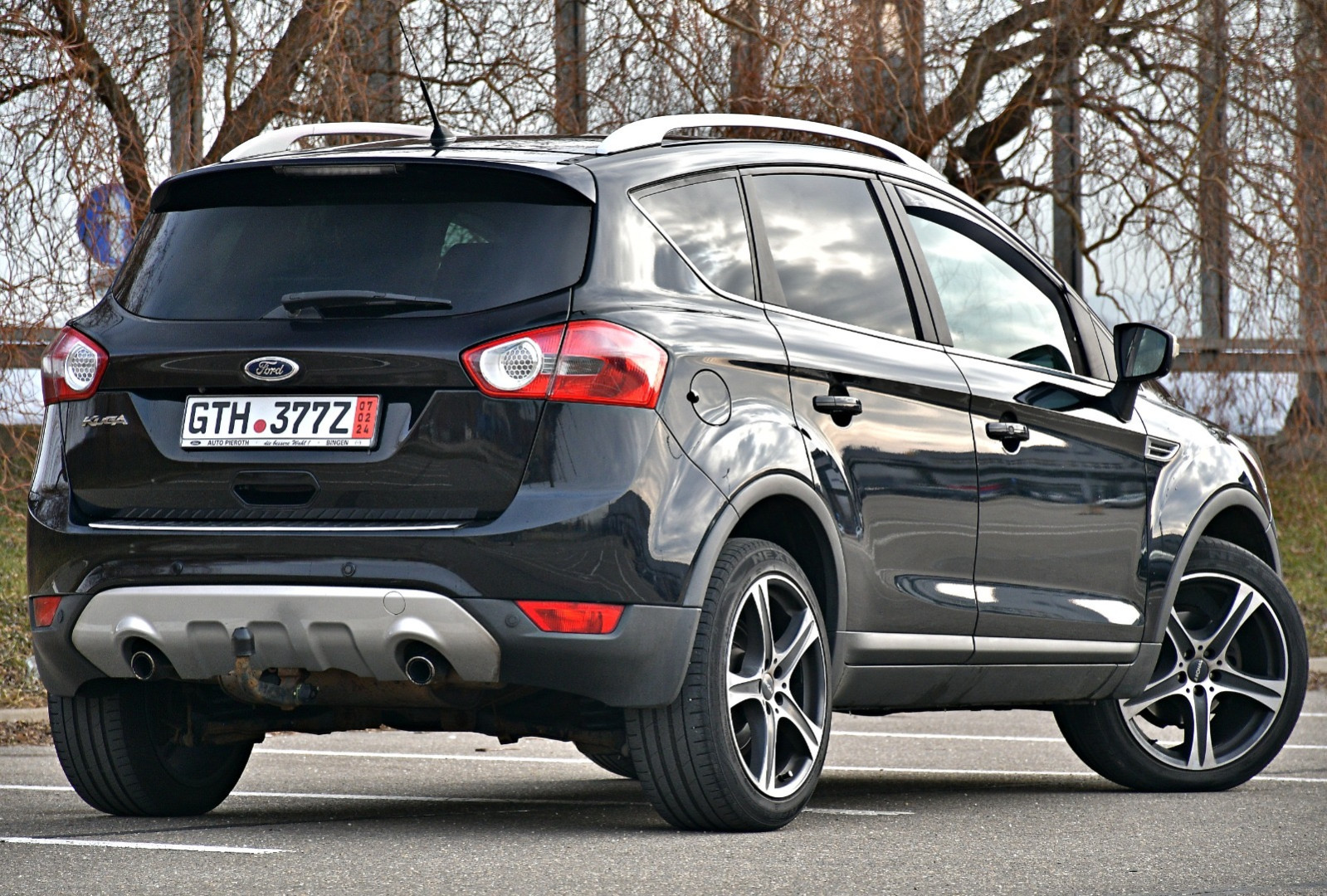 Cumpara/ Vinde online Ford Kuga 2011 SH, la cel mai bun pret pentru tine!