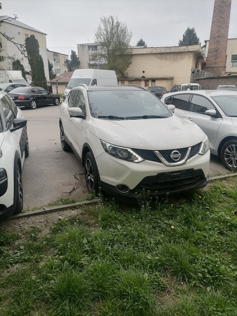 Cumpara/ Vinde online Nissan Qashqai 2015 SH, la cel mai bun pret pentru tine!