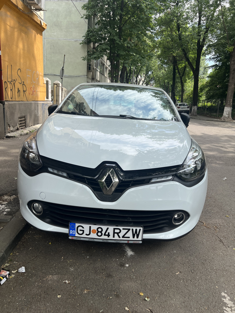 Cumpara/ Vinde online Renault  Clio 2016 SH, la cel mai bun pret pentru tine!