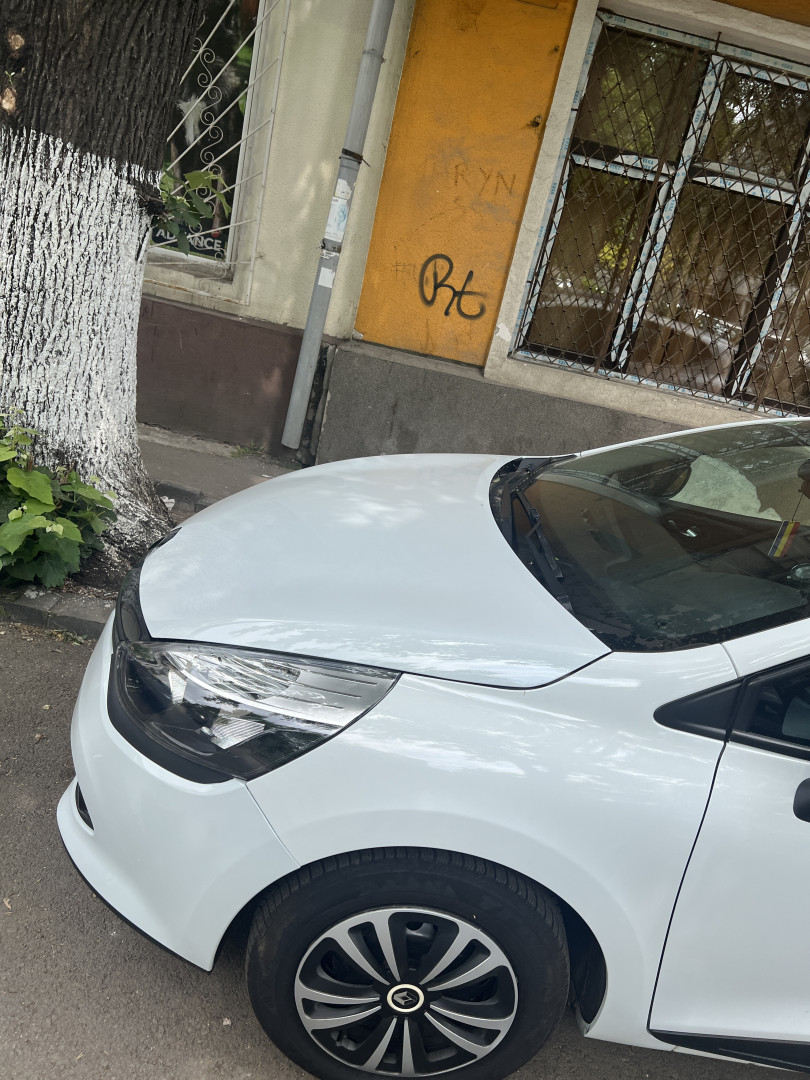 Cumpara/ Vinde online Renault  Clio 2016 SH, la cel mai bun pret pentru tine!