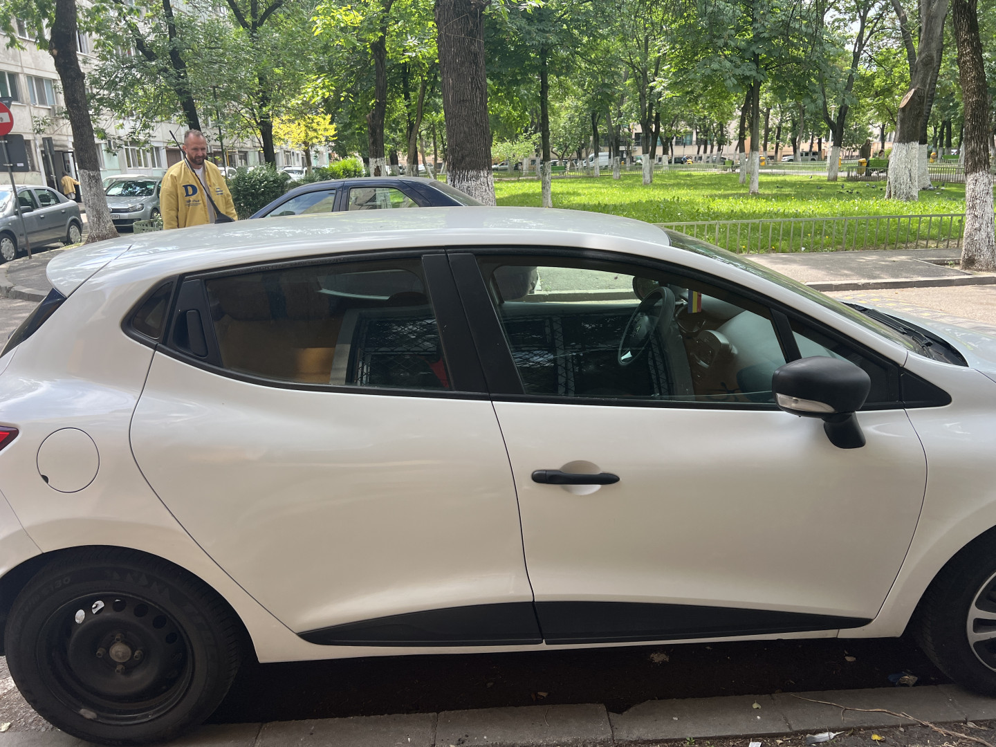 Cumpara/ Vinde online Renault  Clio 2016 SH, la cel mai bun pret pentru tine!