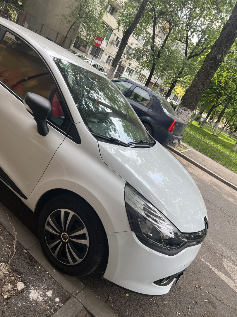 Cumpara/ Vinde online Renault  Clio 2016 SH, la cel mai bun pret pentru tine!