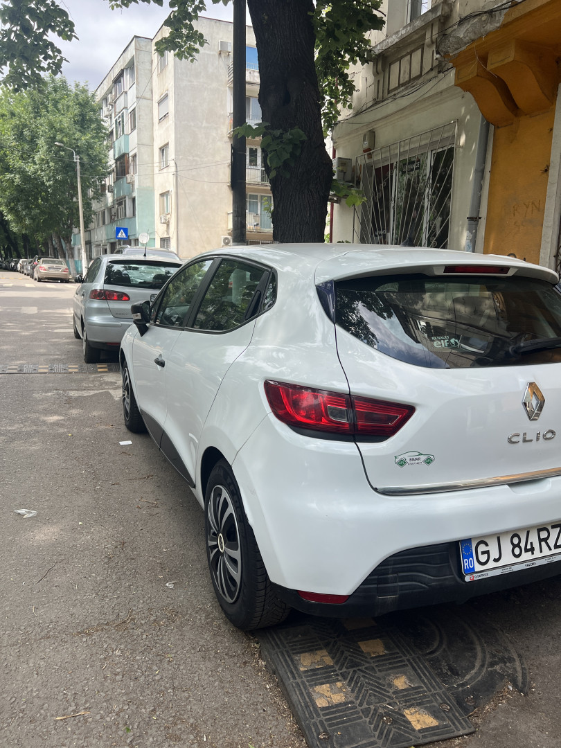 Cumpara/ Vinde online Renault  Clio 2016 SH, la cel mai bun pret pentru tine!