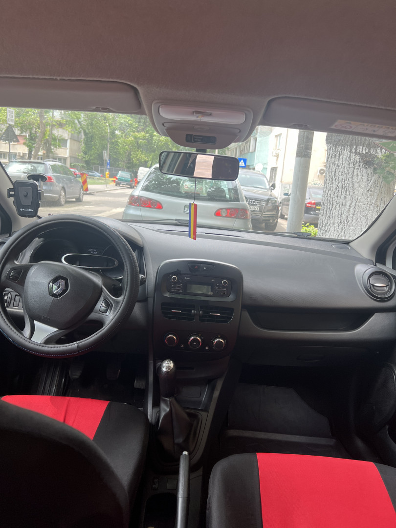 Cumpara/ Vinde online Renault  Clio 2016 SH, la cel mai bun pret pentru tine!