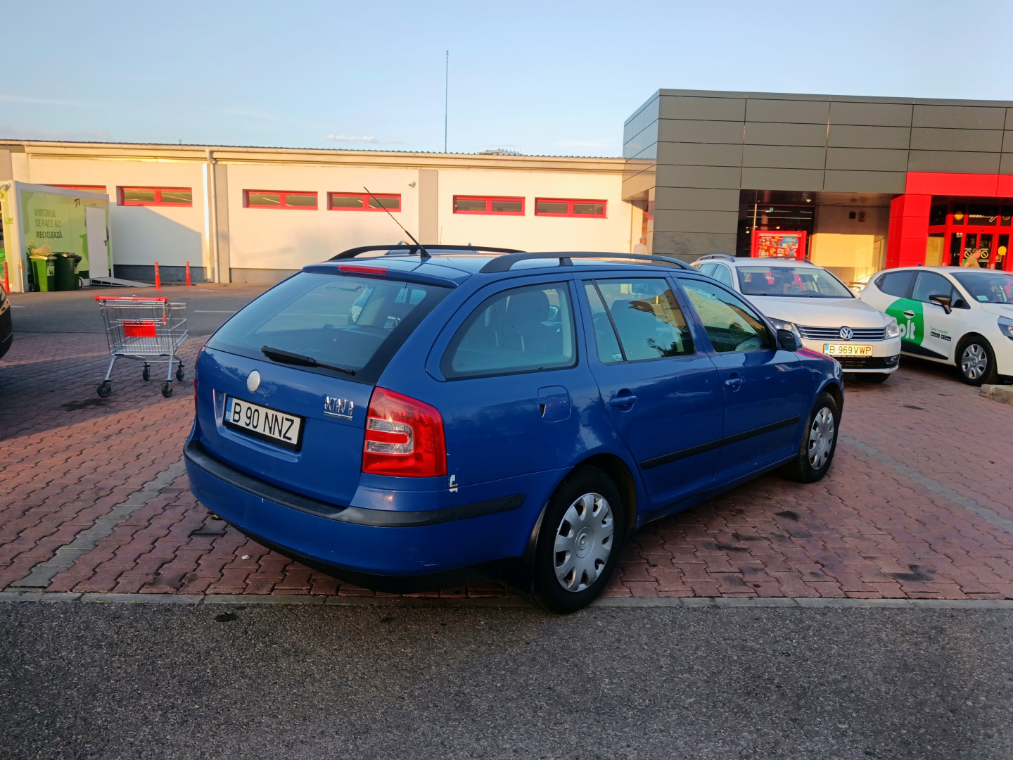 Cumpara/ Vinde online Skoda Octavia 2008 SH, la cel mai bun pret pentru tine!