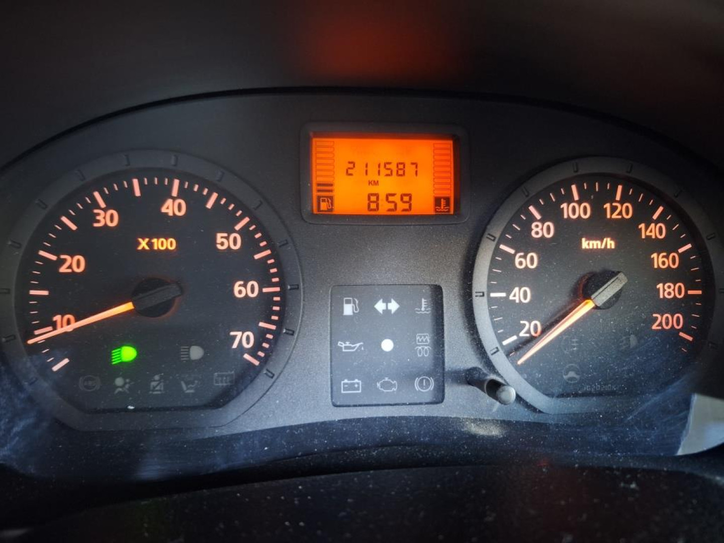 Cumpara/ Vinde online Dacia Logan 2005 SH, la cel mai bun pret pentru tine!