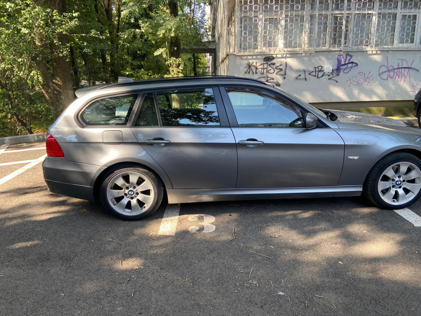 Cumpara/ Vinde online BMW 318 2010 SH, la cel mai bun pret pentru tine!