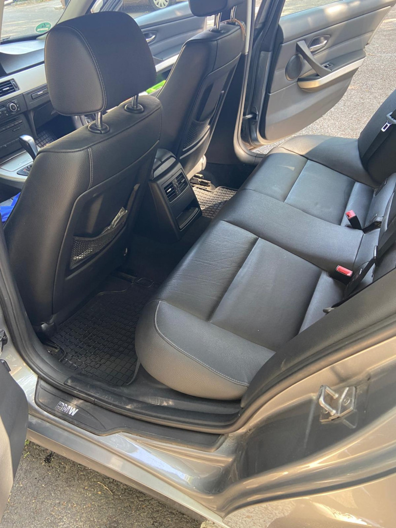 Cumpara/ Vinde online BMW 318 2010 SH, la cel mai bun pret pentru tine!