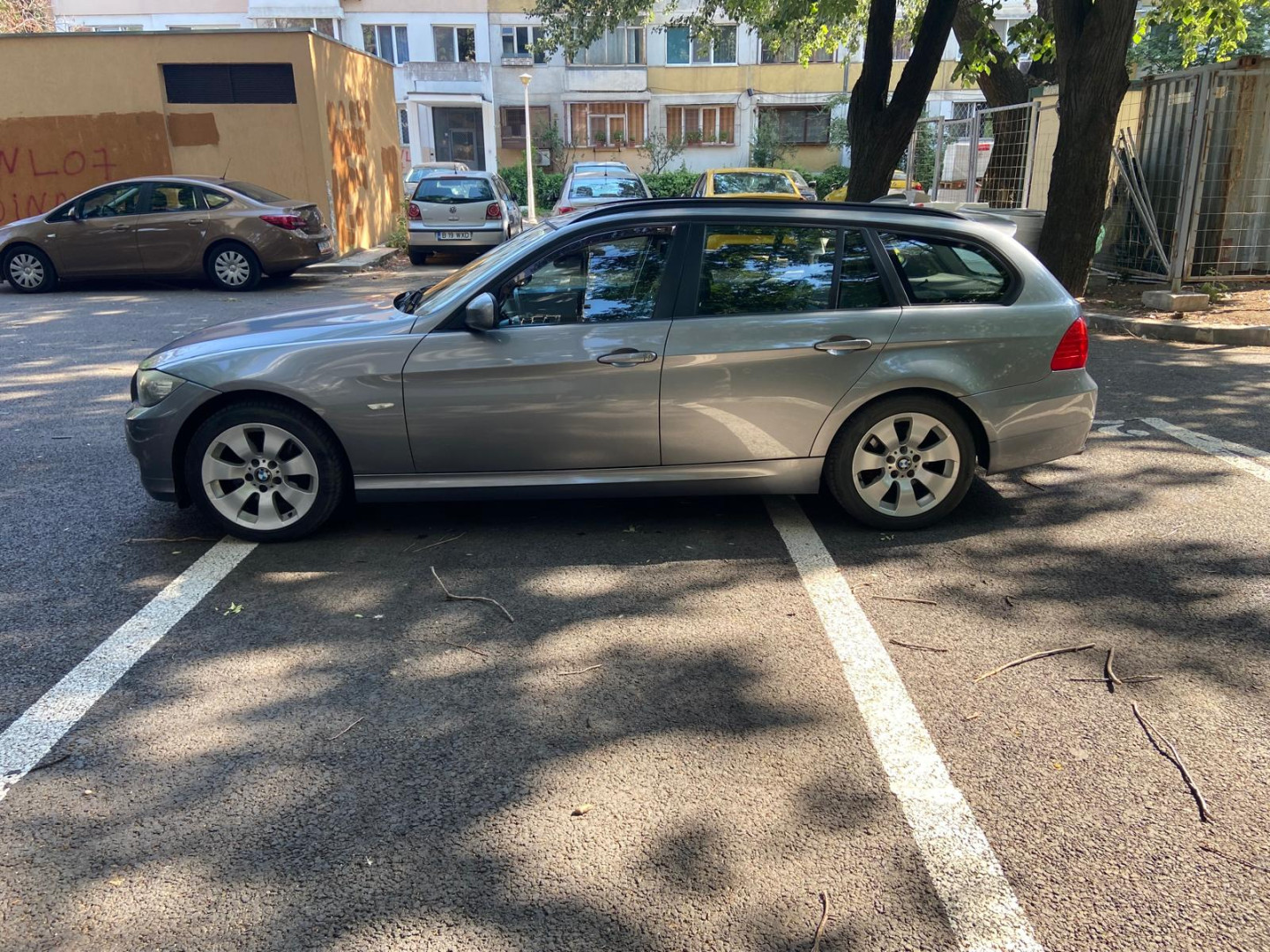 Cumpara/ Vinde online BMW 318 2010 SH, la cel mai bun pret pentru tine!