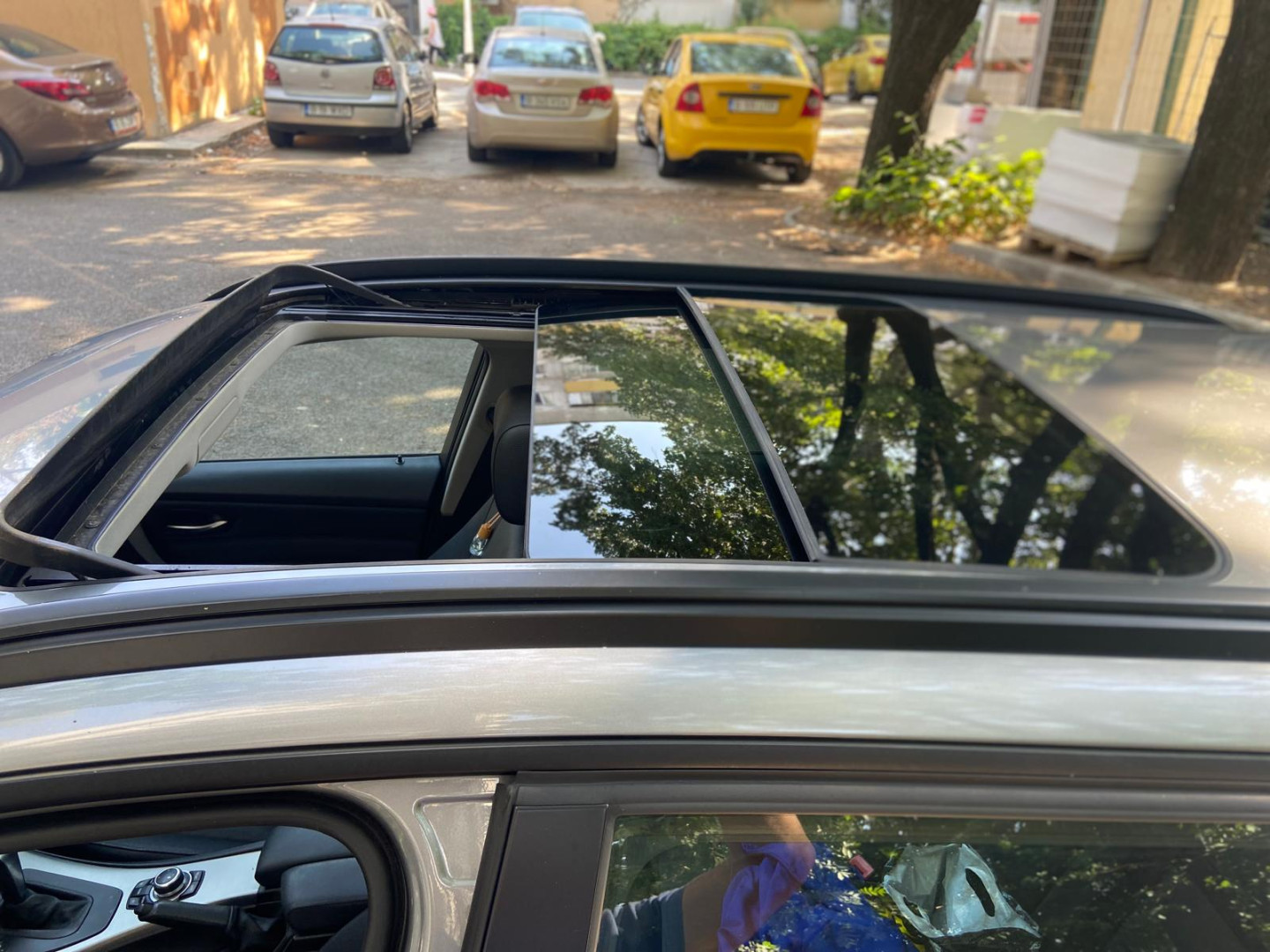 Cumpara/ Vinde online BMW 318 2010 SH, la cel mai bun pret pentru tine!