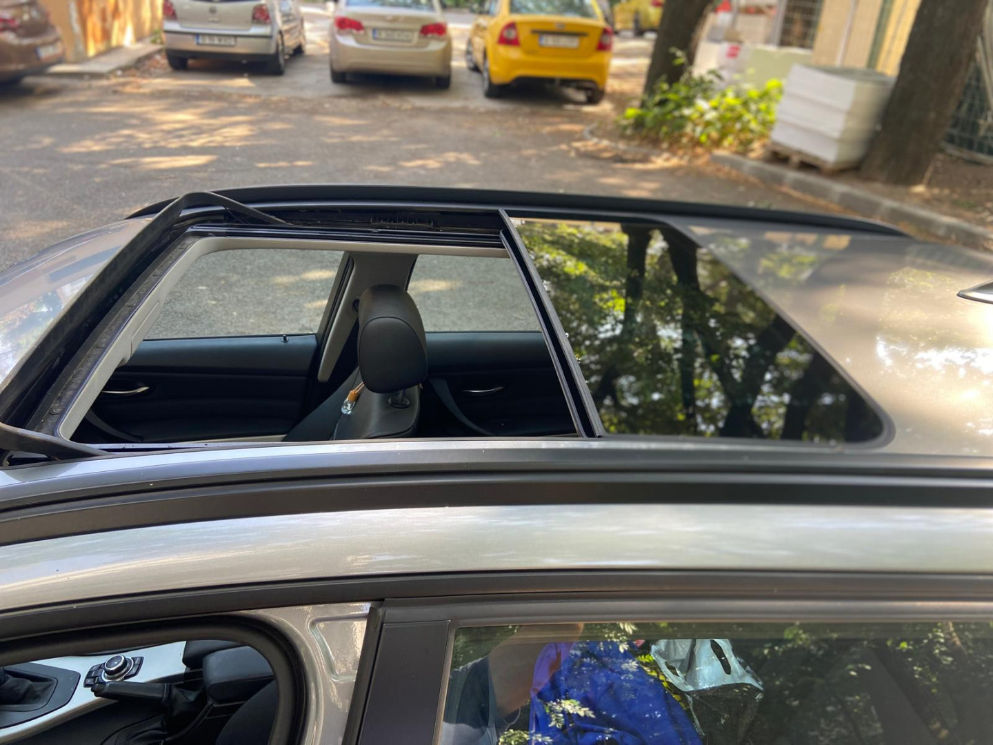 Cumpara/ Vinde online BMW 318 2010 SH, la cel mai bun pret pentru tine!